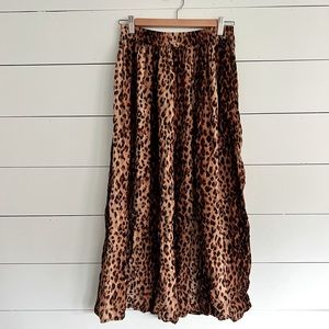 Vintage “Revive” Leopard Skirt EUC